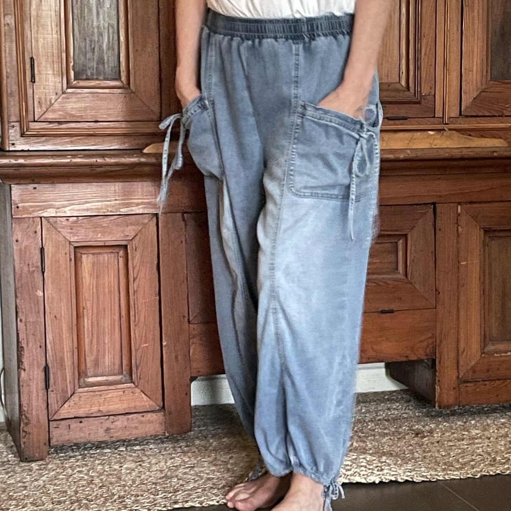 Easel Chambray Boho Balloon Joggers - Picture 15 of 15